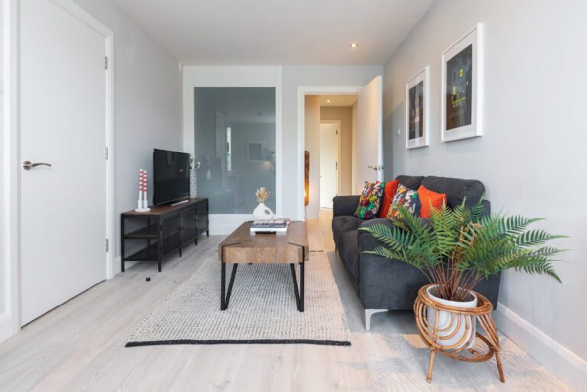 Workspace area in EirStay Temple Bar corporate accommodation Wellington Quay Dublin 2